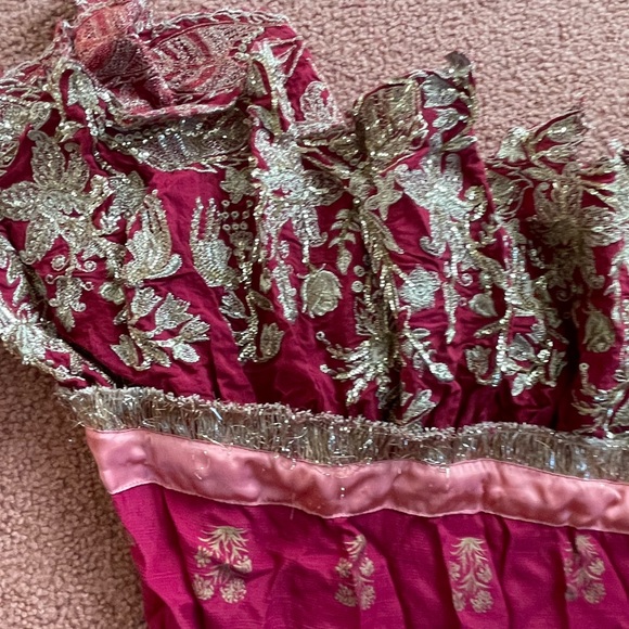 NEW GORGEOUS Republic Womenswear wedding formal in Red in Medium. - Picture 6 of 6